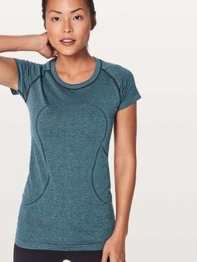 Lululemon Athletica Teal Seamless Short-Sleeve Active Top Size 6